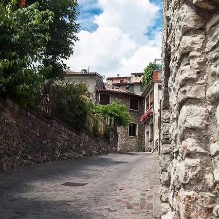 Antico Borgo Prabiu - Casaliva - Gardaseeappartements * Tignale